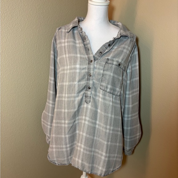 Caffe Marrakesh Grey/White Plaid Top - Picture 1 of 5